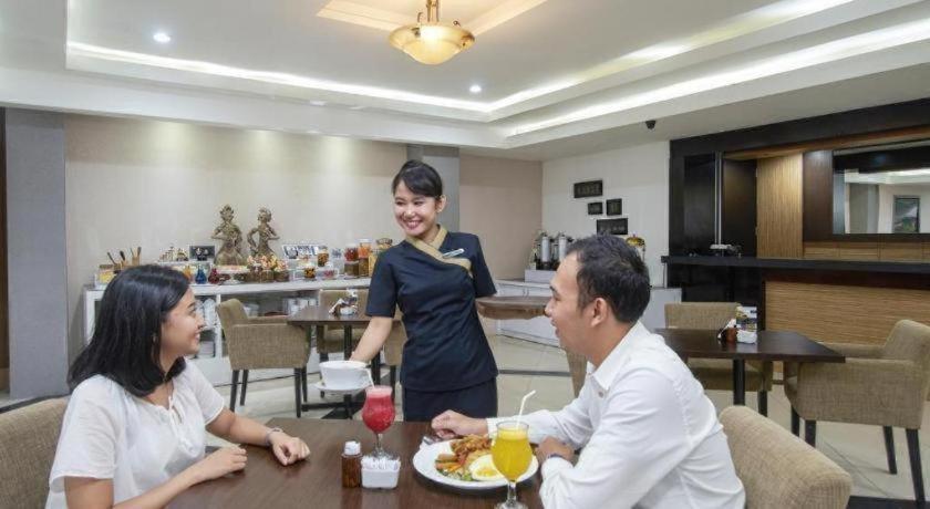 Grage Jogja Hotel Джокьякарта Экстерьер фото